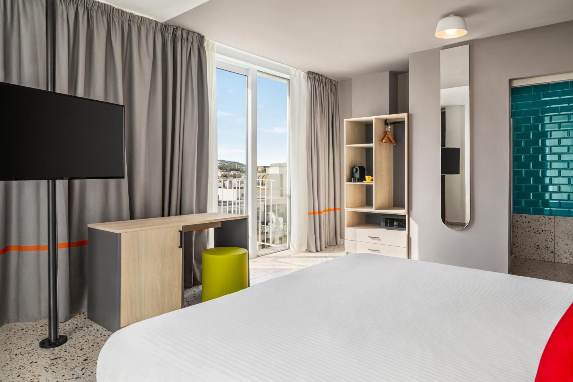 Quadro Hotel, Trademark Collection By Wyndham San Ġiljan Buitenkant foto