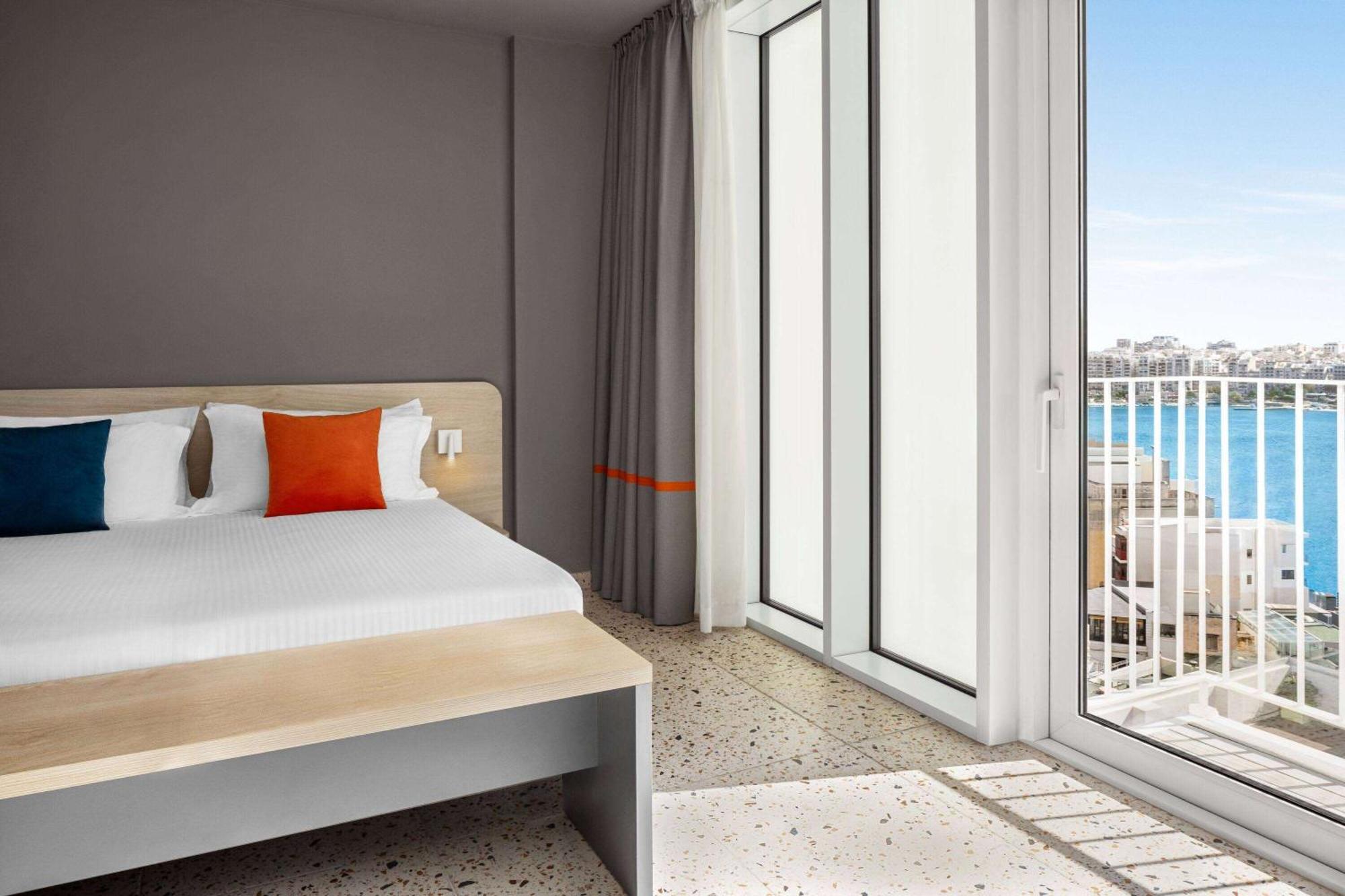 Quadro Hotel, Trademark Collection By Wyndham San Ġiljan Buitenkant foto