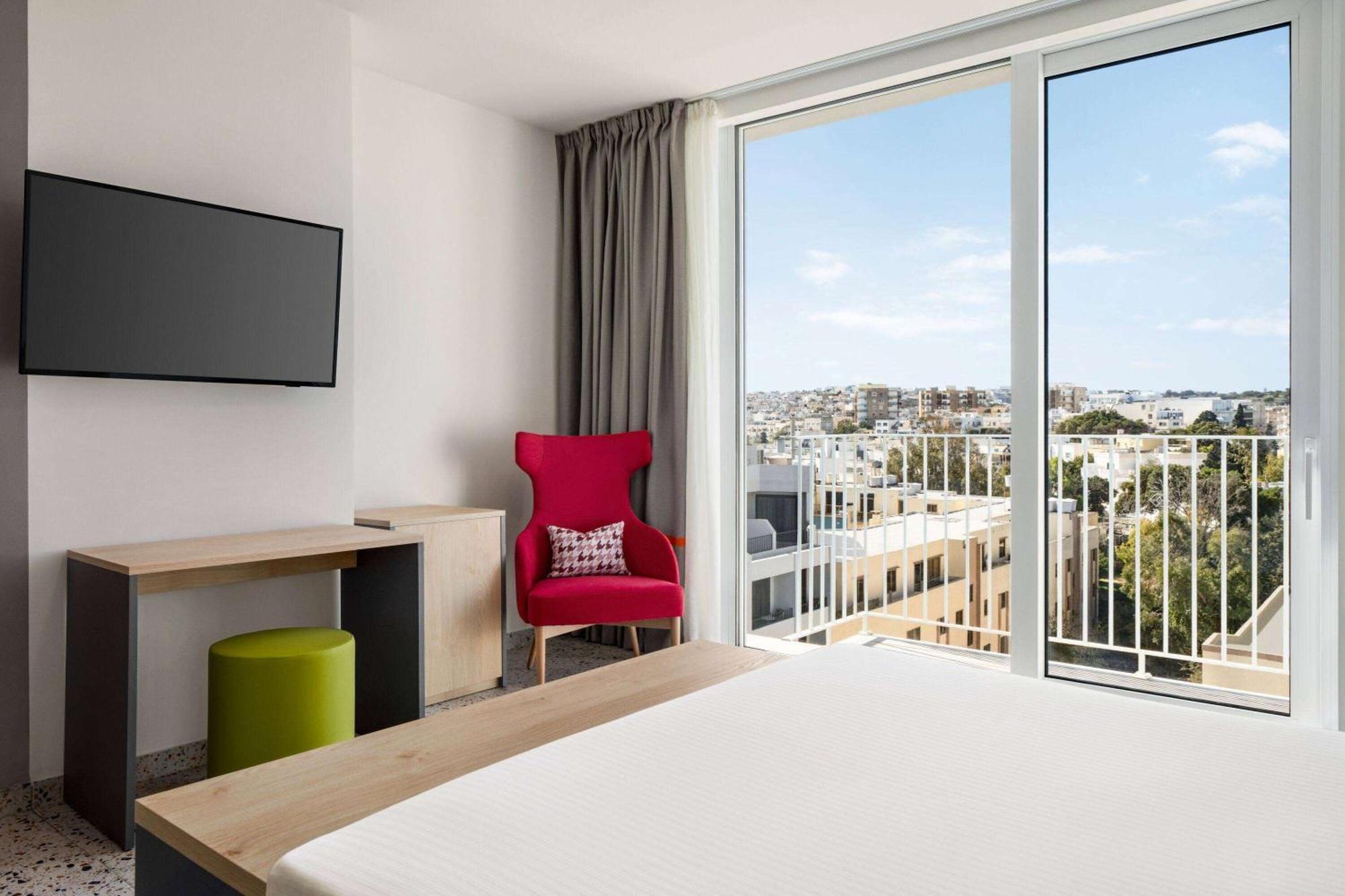 Quadro Hotel, Trademark Collection By Wyndham San Ġiljan Buitenkant foto