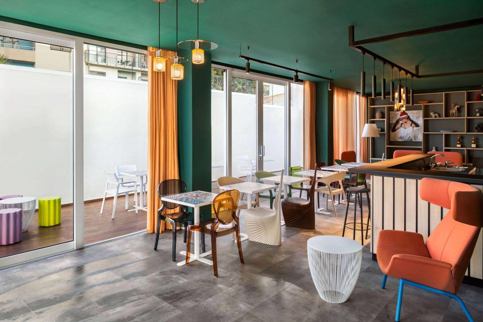 Quadro Hotel, Trademark Collection By Wyndham San Ġiljan Buitenkant foto