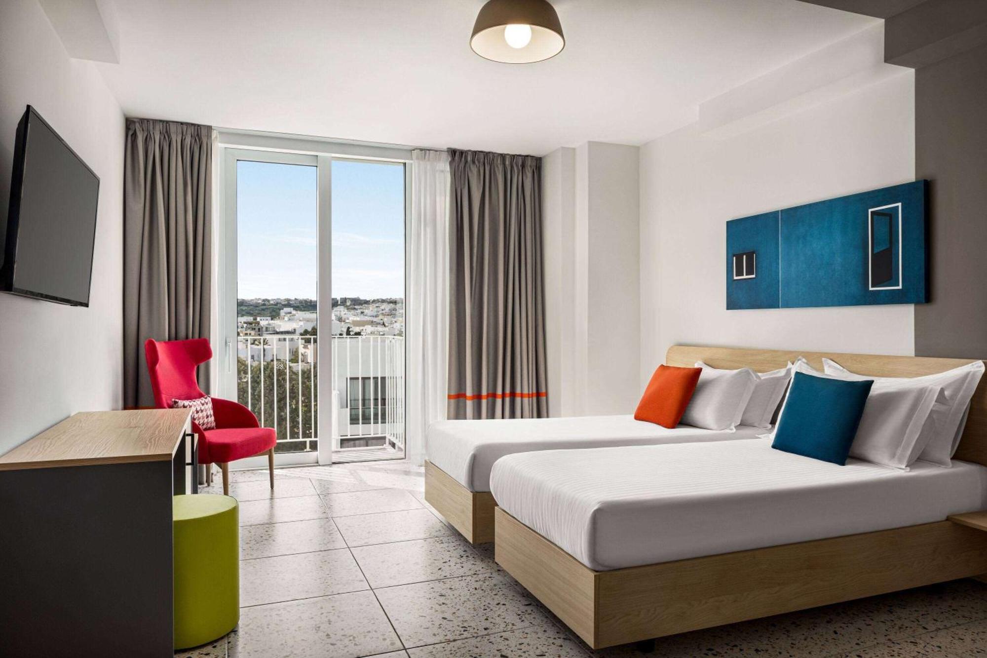 Quadro Hotel, Trademark Collection By Wyndham San Ġiljan Buitenkant foto