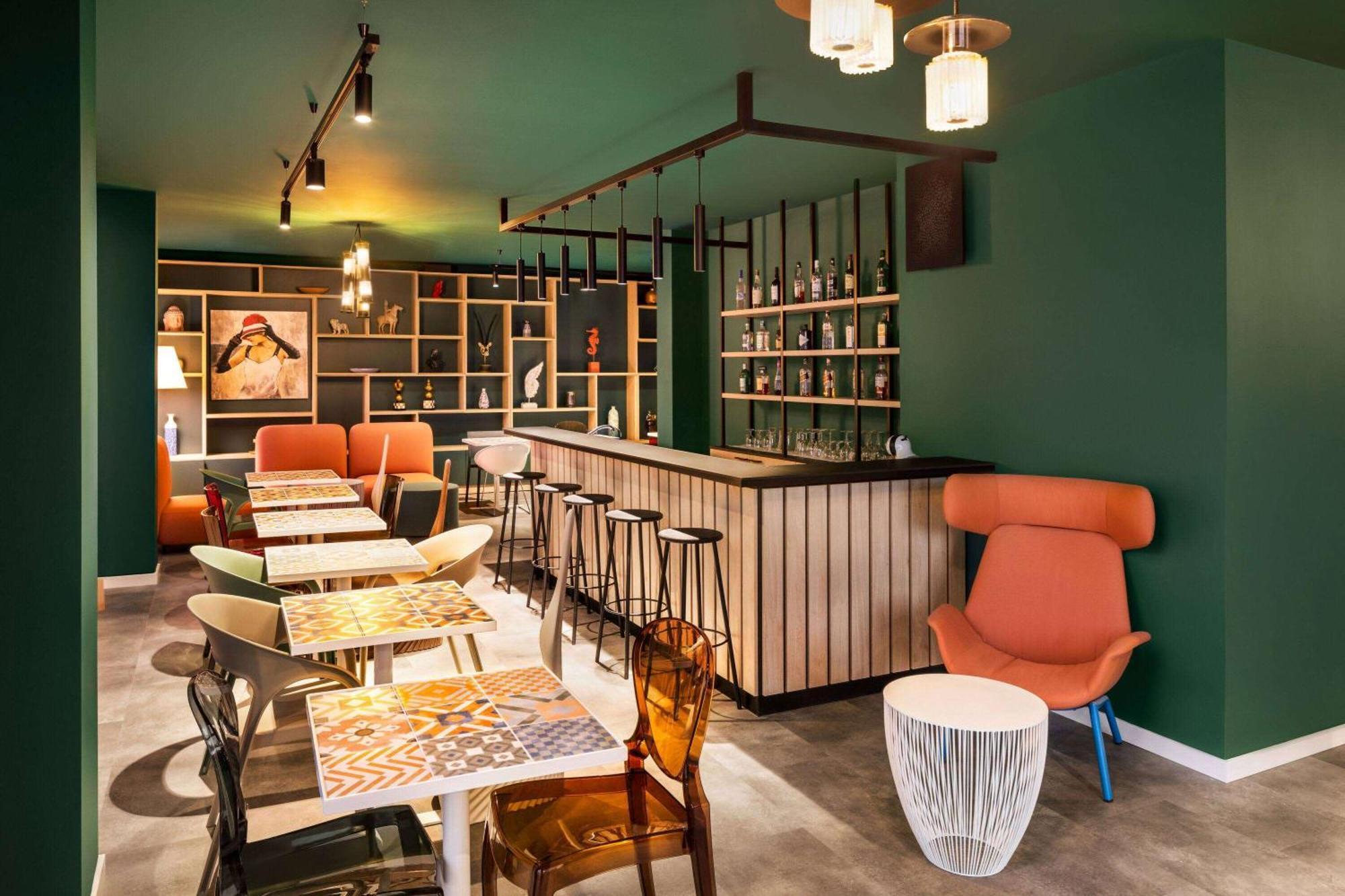 Quadro Hotel, Trademark Collection By Wyndham San Ġiljan Buitenkant foto