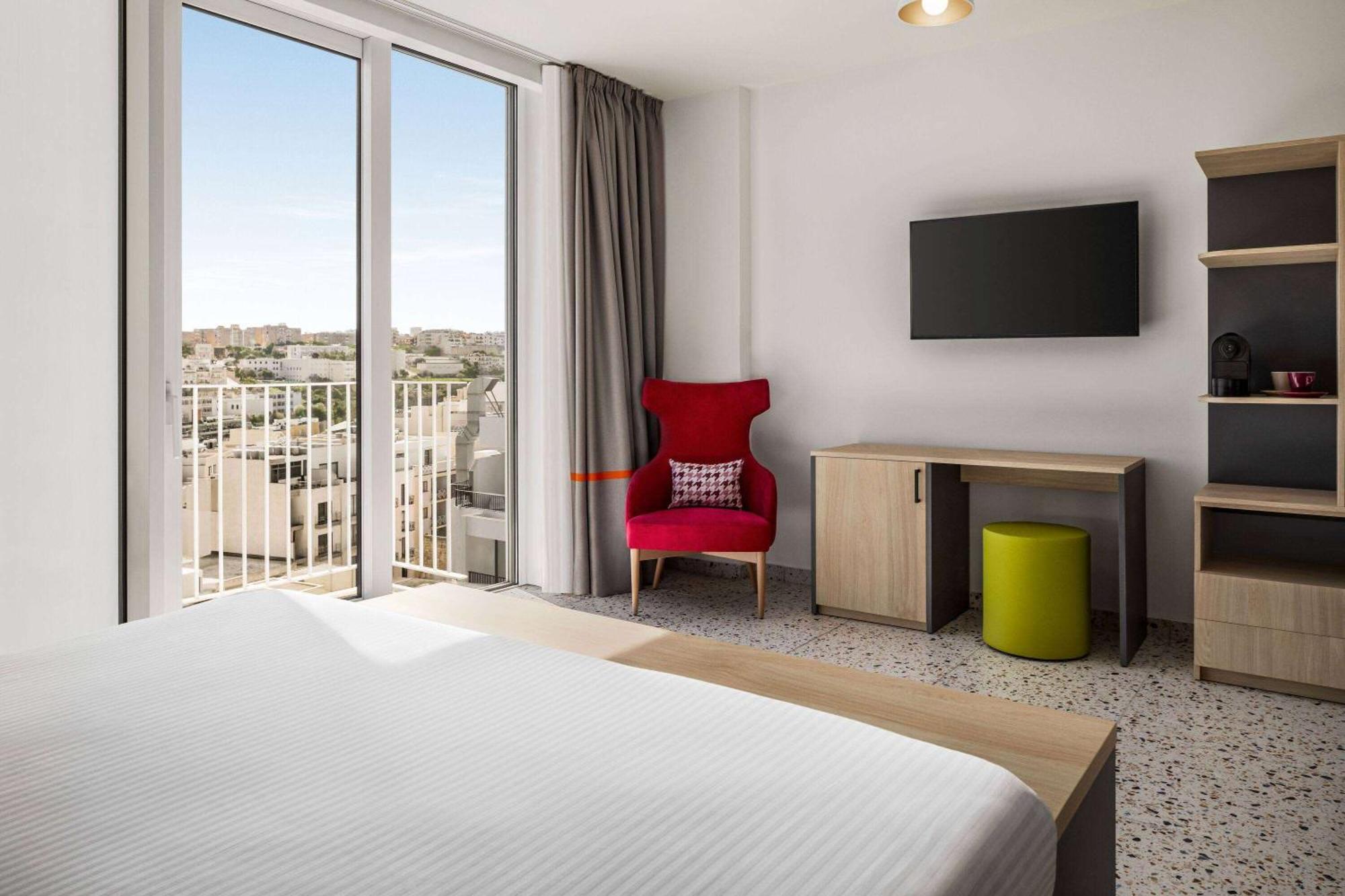 Quadro Hotel, Trademark Collection By Wyndham San Ġiljan Buitenkant foto