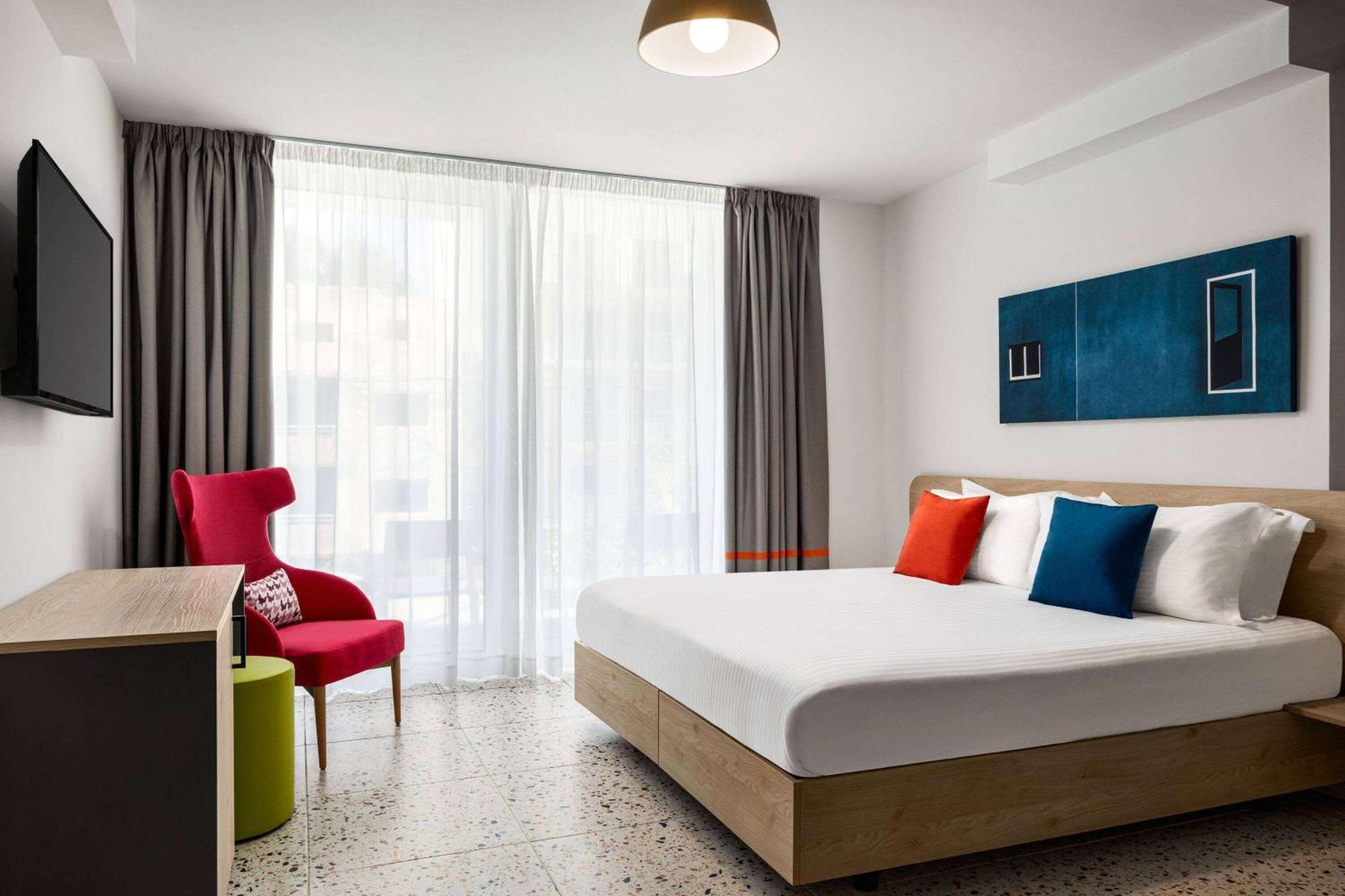 Quadro Hotel, Trademark Collection By Wyndham San Ġiljan Buitenkant foto